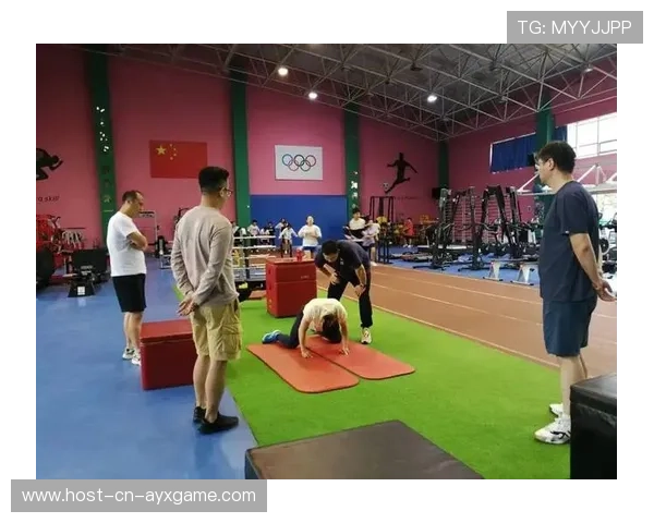 举重训练营推广科学体能评估为训练提供依据，举重技能